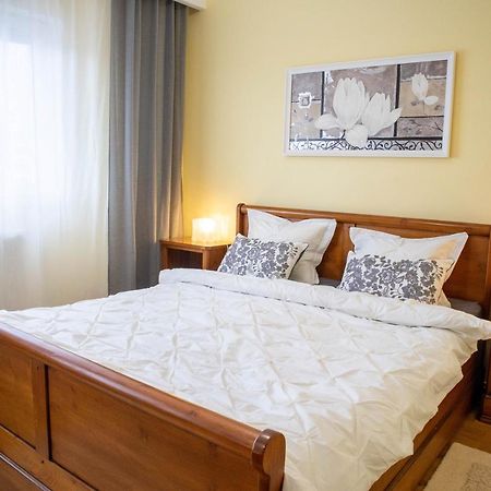 Oak Apartment - Piata Victoriei Бухарест Экстерьер фото